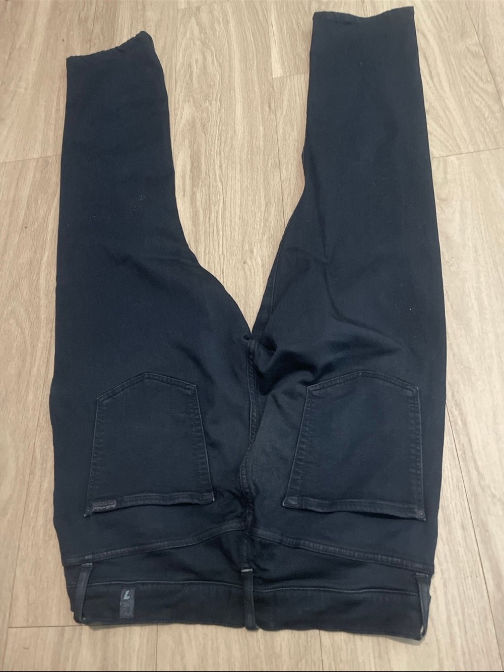 7 For All Mankind Women's Straight-Leg Jeans in Dark Navy - Picture 3 of 3